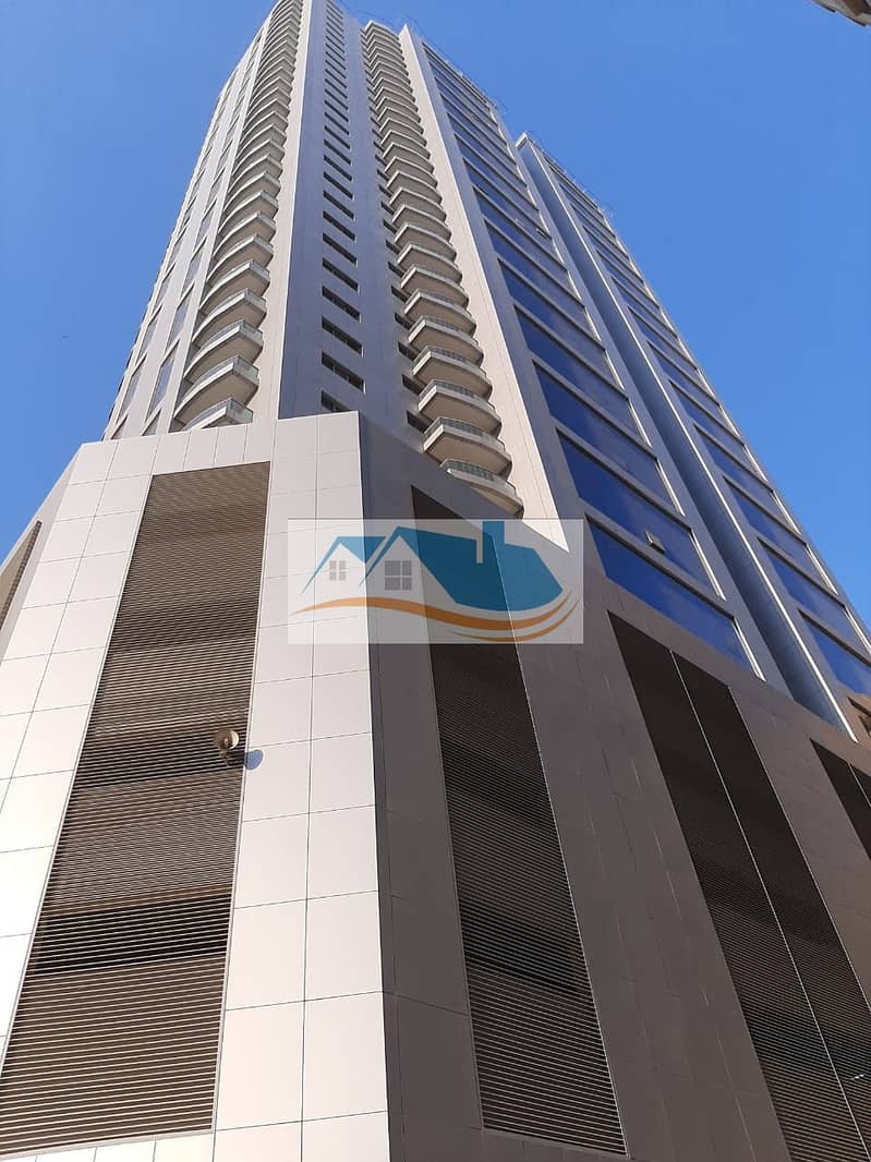 For lovers of luxury, very large spaces, views of the creek and free air conditioning for rent in Ajman, a new tower, first resident in Rashidiya, apartment with two rooms and a hall with 2 bathrooms with a balcony and 3 rooms and a hall with 4 bathrooms