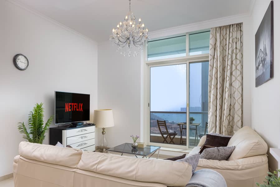 Amazing One Bedroom in Marina with Sea View