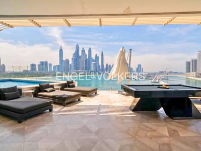 4 Bedroom Penthouse for Sale in Palm Jumeirah, Dubai - Luxurious Waterfront Penthouse | Private Pool