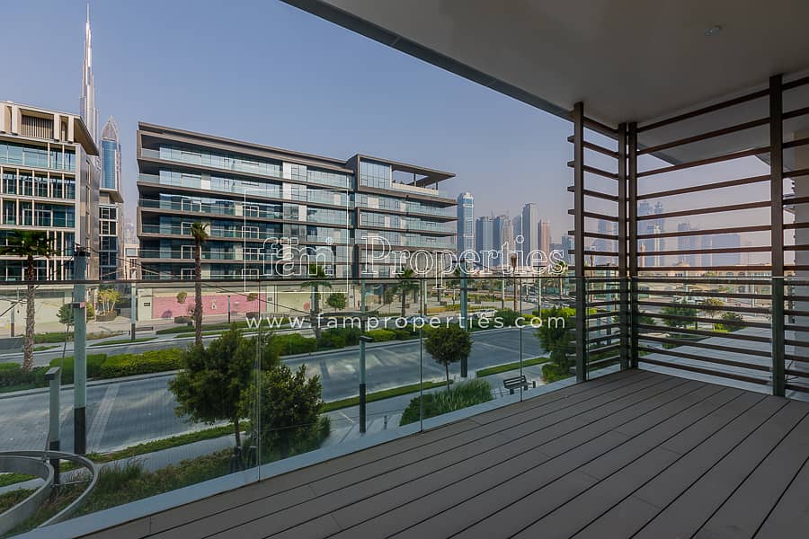 19 Magnificent| Duplex with Boulevard Views