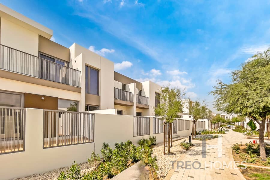 Single Row | Raised Plot | Landscaped Single Row | Raised Plot | Landscaped