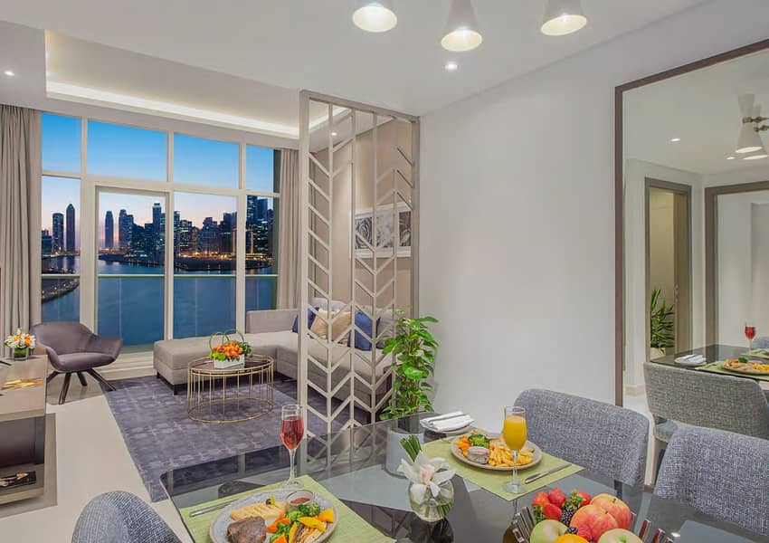 3 1BR Overlooking Canal View | Close to Iconic Landmarks