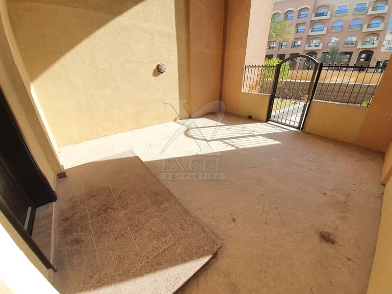 16 Huge 2BR with Maid's Room | Pool View | 2 Covered Parking Bays