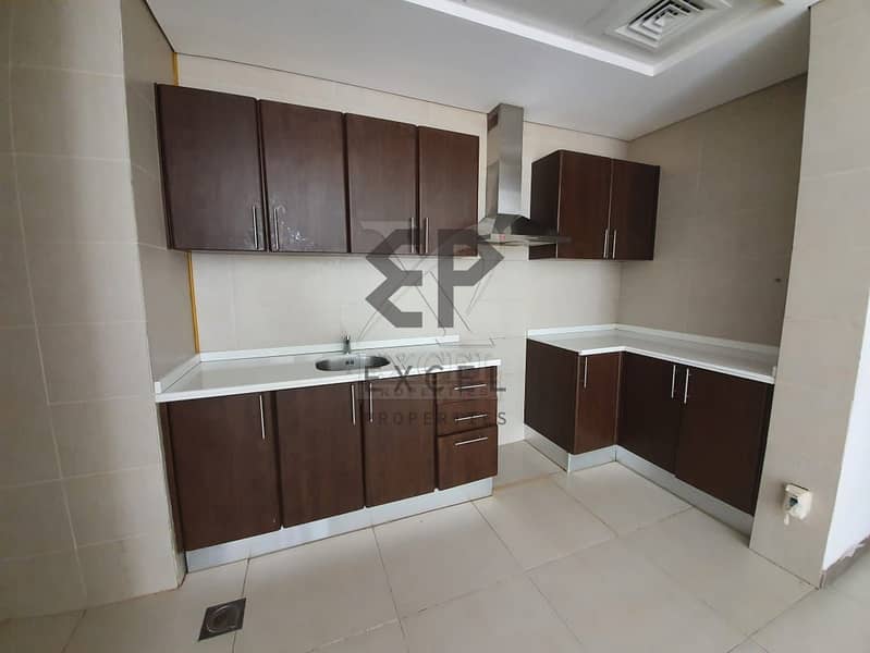 3 4 Months Free Rent | Chiller and Gas Free | 3BHK for Staff Accommodation