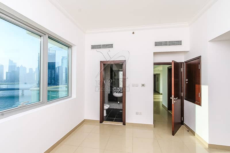 7 Bright | Well Maintained | Big Balcony