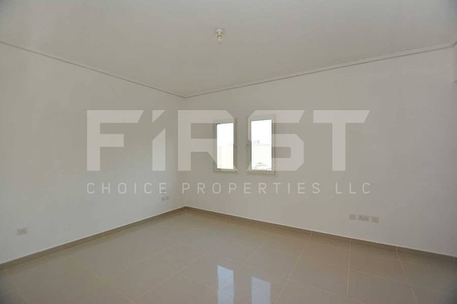 17 Internal Photo of 5 Bedroom Villa in Al Reef Villas 348.3 sq. m-3749 sq. ft-Abu Dhabi -UAE (60). jpg