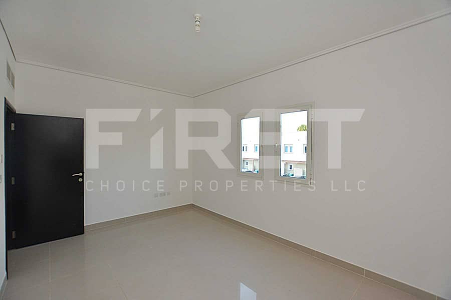 18 Internal Photo of 5 Bedroom Villa in Al Reef Villas 348.3 sq. m-3749 sq. ft-Abu Dhabi -UAE (58). jpg