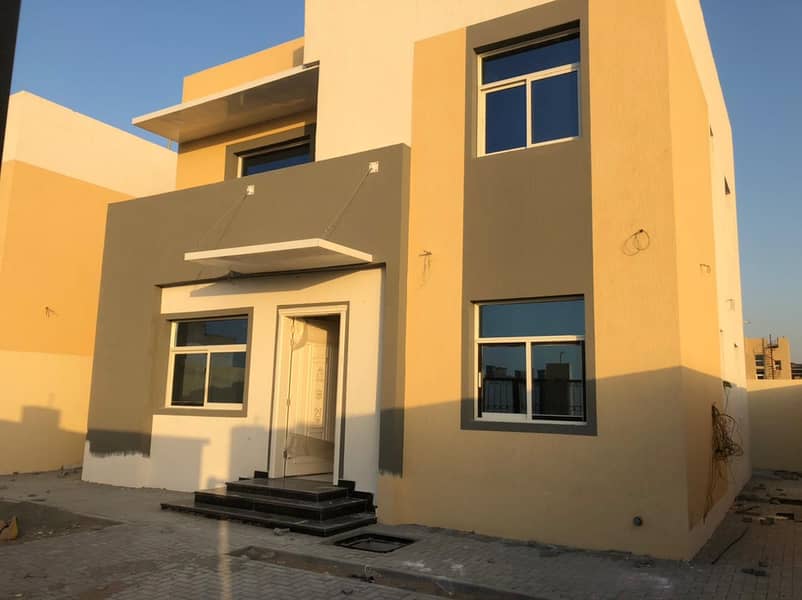 No owners of distinction for sale, super deluxe finished villa on Qar Street, all services are available, very easy entrances