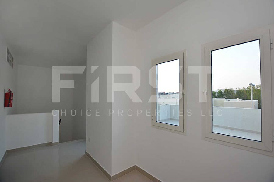22 Internal Photo of 5 Bedroom Villa in Al Reef Villas 348.3 sq. m-3749 sq. ft-Abu Dhabi -UAE (64). jpg