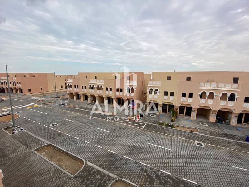 Upcoming! Single Row Villa w/ Closed Kitchen Upcoming! Single Row Villa w/ Closed Kitchen