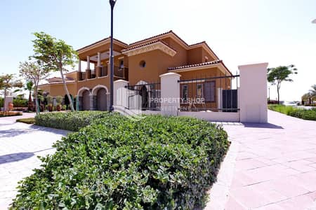 فیلا 5 غرف نوم للبيع في جزيرة السعديات، أبوظبي - 5-br-standard-villa-abu-dhabi-saadiyat-beach-mediterranean-property-image. JPG