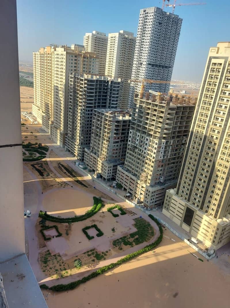 Hot Deal !!!   SPACIOUS1 BHK + Study Room  FOR SALE / AED 230,000  AREA 998  SQFT