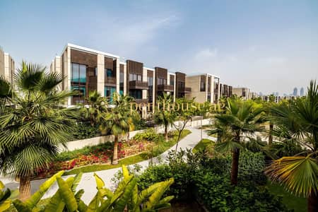 3 Bedroom Townhouse for Sale in Jumeirah, Dubai - Luxurious Townhouse | Prestigious Community