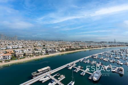 2 Bedroom Flat for Sale in Palm Jumeirah, Dubai - High Floor |Sea and Marina Views | C Type