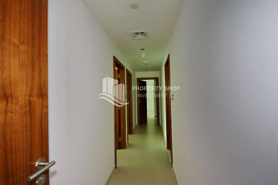 5 3-bedroom-apartment-al-raha-beach-al-bandar-al-naseem-corridor-1. JPG