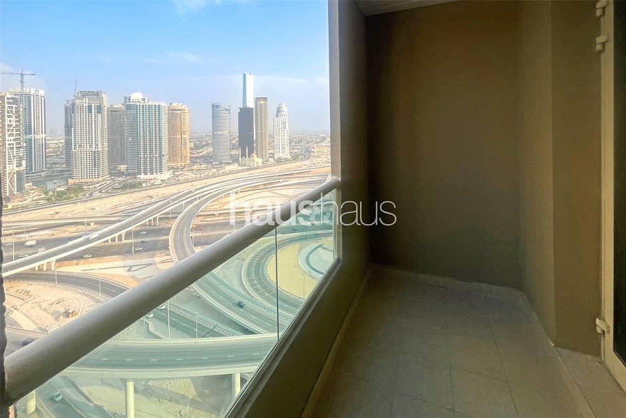 Vacant | Upgraded | High Floor | Prime Location Vacant | Upgraded | High Floor | Prime Location