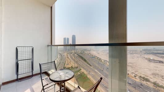 Studio for Rent in Business Bay, Dubai - Modern Comfort: Studio Apartment at Bayz by Danube
