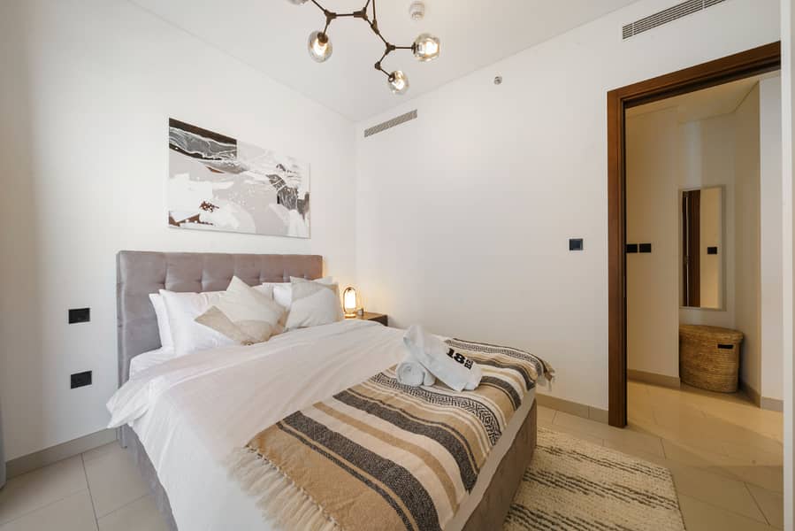 8 Bedroom Area