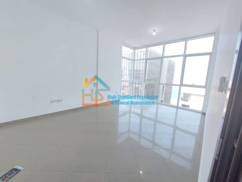 ALLURING 2BHK FOR RENT! | SPACIOUS SALOON |EASY PARKING |CORNICHE AREA