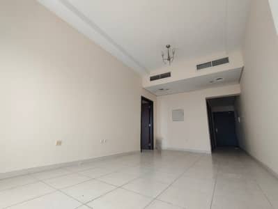 شقة 1 غرفة نوم للبيع في مدينة الإمارات‬، عجمان - غرفة نوم واحدة للبيع || 1100 قدم مربع || منظر للطريق الرئيسي || مدينة الإمارات || عجمان