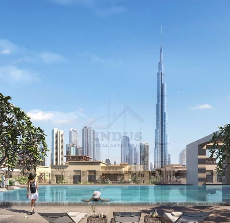 Spectacular Fountain and Burj Khalifa Views Spectacular Fountain and Burj Khalifa Views