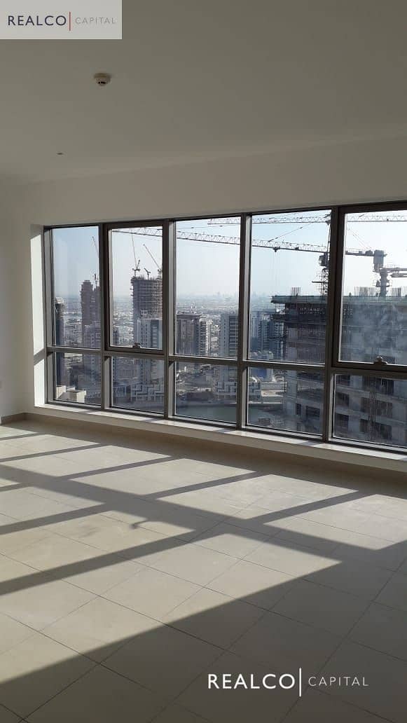 Full Burj View | Best layout |Big balcony , Nmber of chqs is flexible