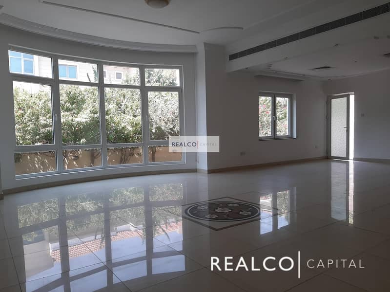 5 Br +m Compound villa, shared Pool / gym