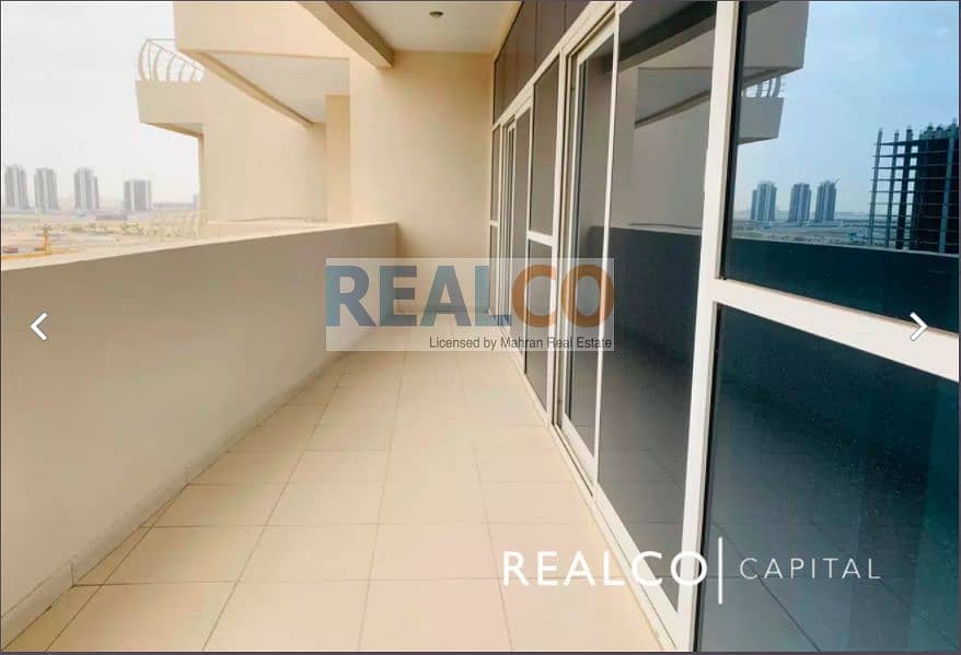 3 3 Bedroom Duplex Apartment with a Beautiful City View