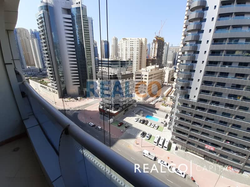 6 CLOSE TO METRO! SPACIOUS STUDIO WITH BALCONY!