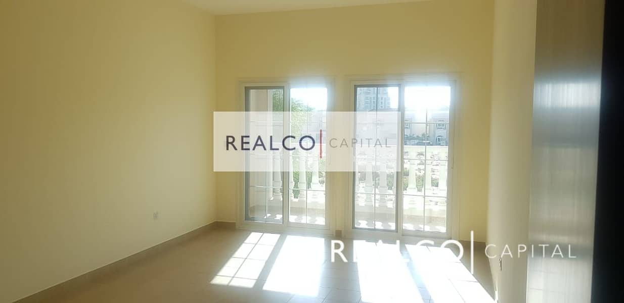 6 Spacious 2 BR | Ready to Move in |