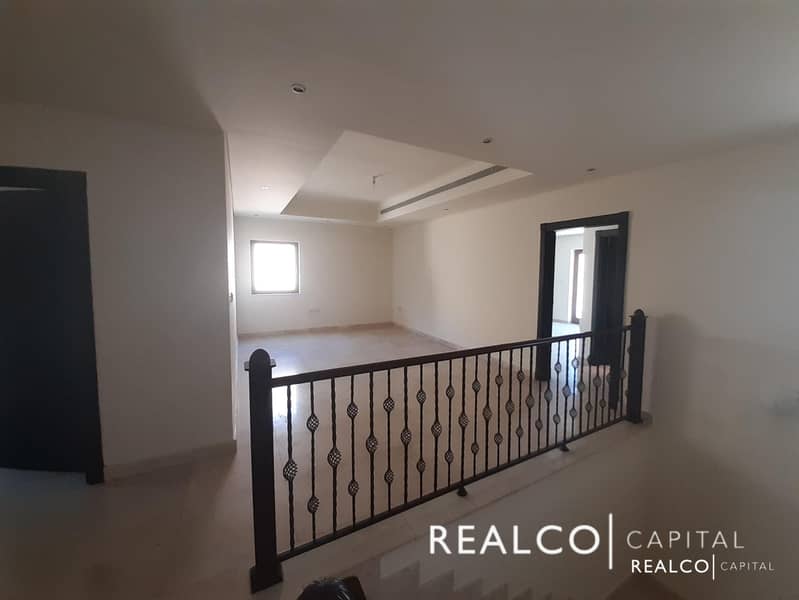 6 SPACIOUS 3BR+MAIDS VILLA IN FURJAN