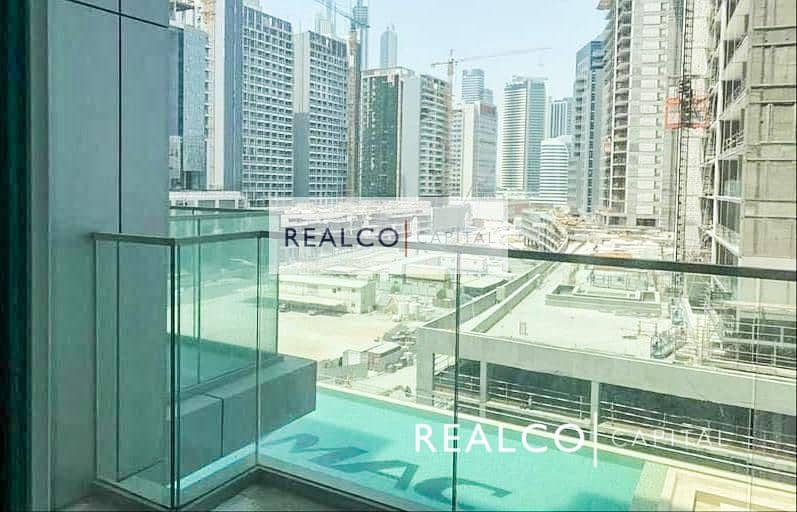 10 POOL VIEW FULLY FURNISHED STUDIO FOR RENT IN DAMAC MAJESTINE BUILDING |