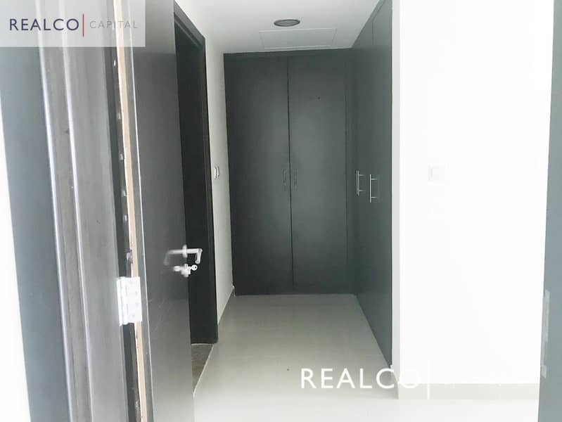 5 | SPECIOUS LAYOUT  | WELL MAINTAINED | HIGH FLOOR | |
