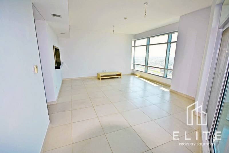 06 Type | Next To Metro | Well Maintained Apt