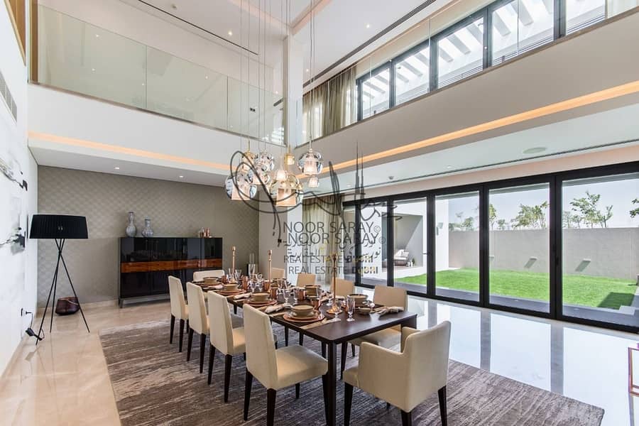 22 4 Bed  exquisitely designed villa : Experience Dubai's standard of fine living