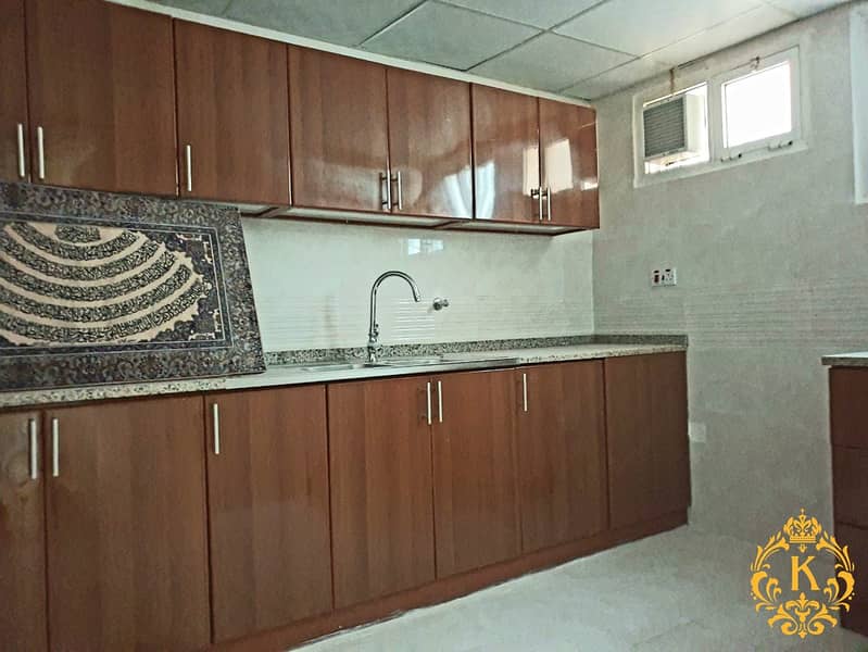 STUNNING  05 Bedrooms VILLA Newly Renovated Located At Prime Location In in Shawamekh