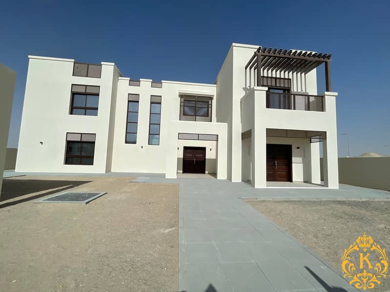 Excellent 5 Bedrooms Villa at Al Shamkha