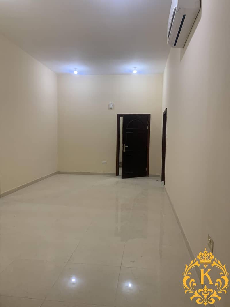Квартира в Аль Шамха, 3 cпальни, 65000 AED - 5102601