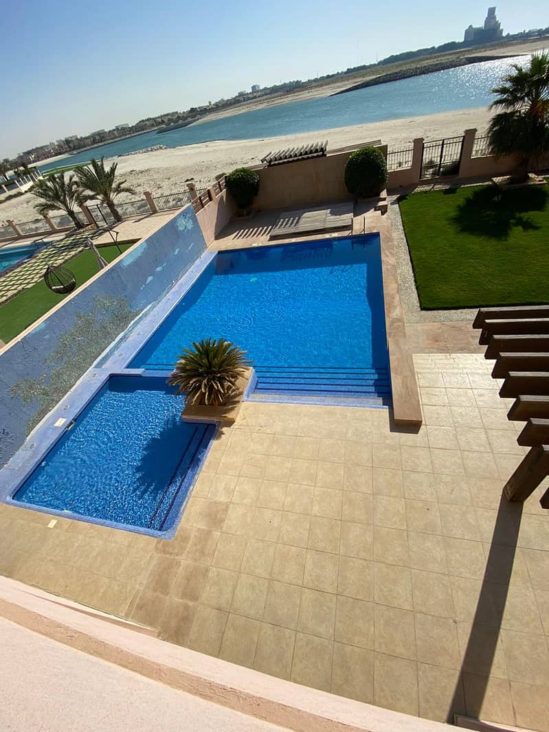 Magnificent Beachfront C Villa in Al hamra
