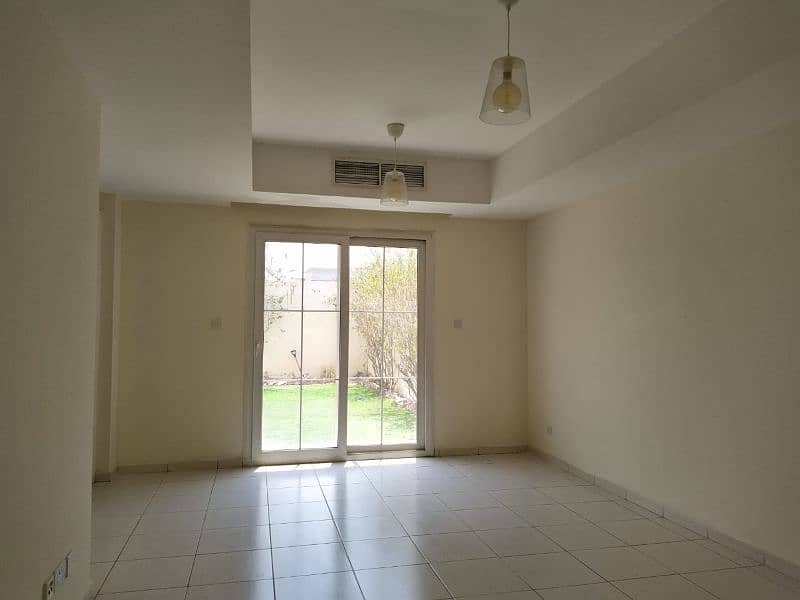 Vacant | Beautiful Garden | Study Room | Book Now Vacant | Beautiful Garden | Study Room | Book Now