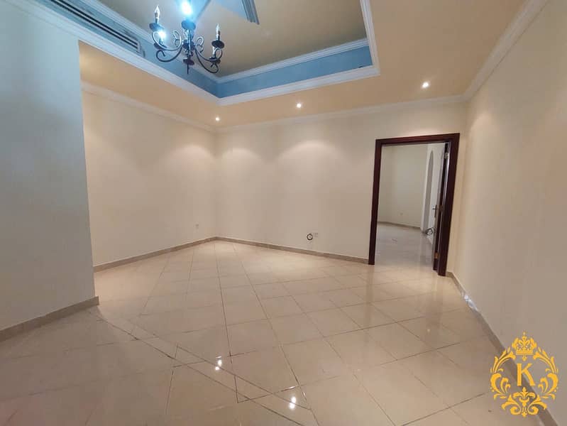 Spacious 1 BHK Available with very Reasonable price Family environment Near Makani Mall