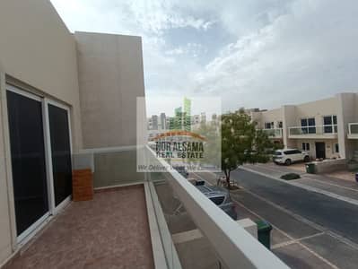 فیلا 3 غرف نوم للايجار في المدينة العالمية، دبي - c9a01792-13f3-4b1e-9656-59ffd260e247. jpg