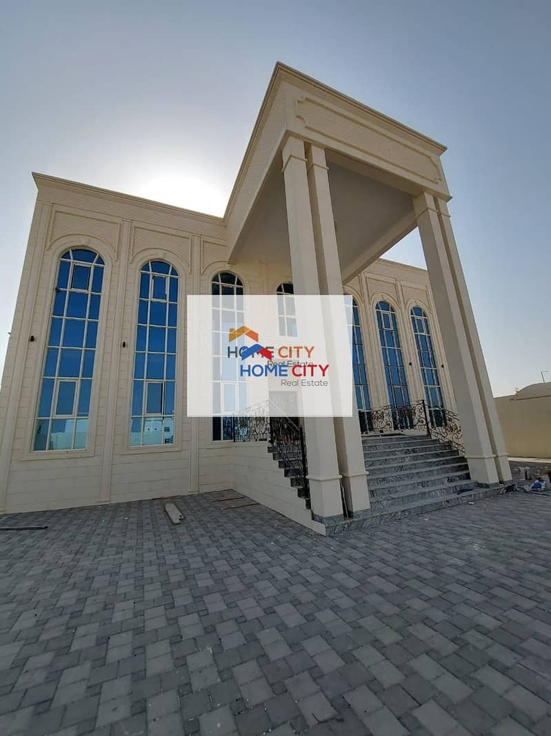 Villa for rent in the city of Riyadh, south of Al Shamkha, a great location (8 master bedrooms) 150000 dirhams annually