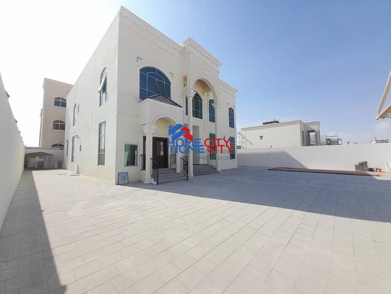 Villa for rent in the city of Riyadh, in a prime location, 6 rooms, required 165,000