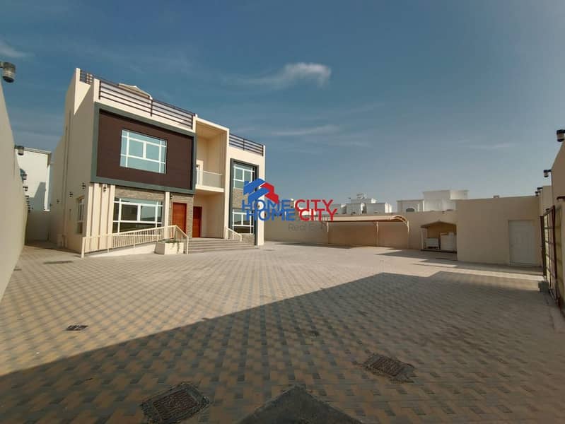 Villa for rent in the city of Riyadh, in a prime location, 6 rooms, required 160,000