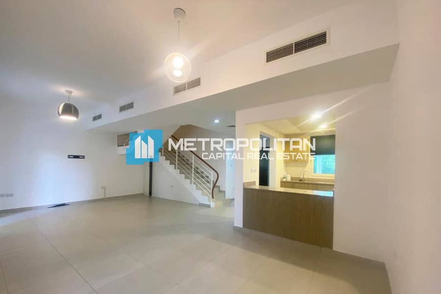 Magnificent 3BR+1|Community View|Great Investment Magnificent 3BR+1|Community View|Great Investment
