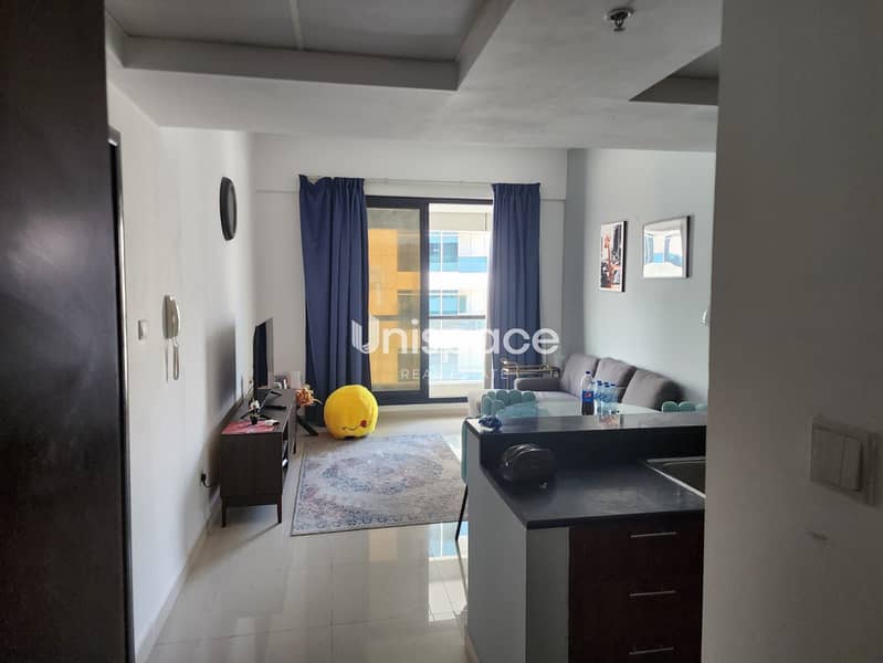 Spacious and Bright 1 BR in Escan Tower | Vacant Spacious and Bright 1 BR in Escan Tower | Vacant