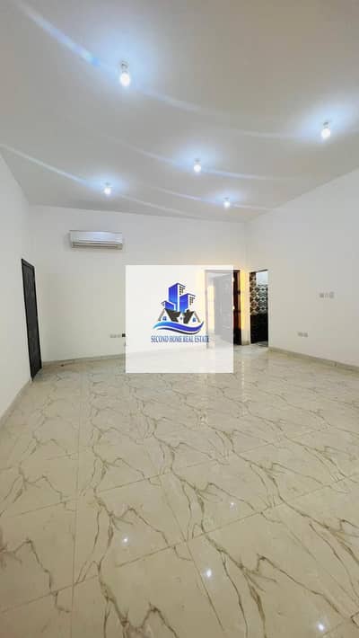 شقة 2 غرفة نوم للايجار في الرحبة، أبوظبي - شقة في الرحبة 2 غرف 45000 درهم - 8122504