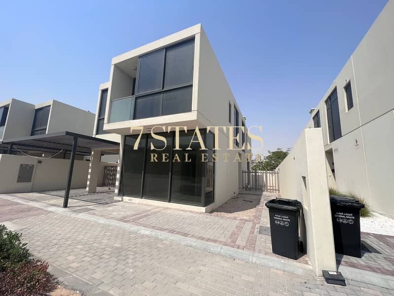 位于达马克山庄2号(达马克阿克雅),紫荆花住宅区 6 卧室的别墅 239900 AED - 7922993 位于达马克山庄2号(达马克阿克雅),紫荆花住宅区 6 卧室的别墅 239900 AED - 7922993