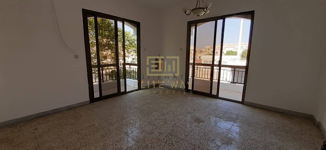 4 Well maintained 3 bhk Villa!
